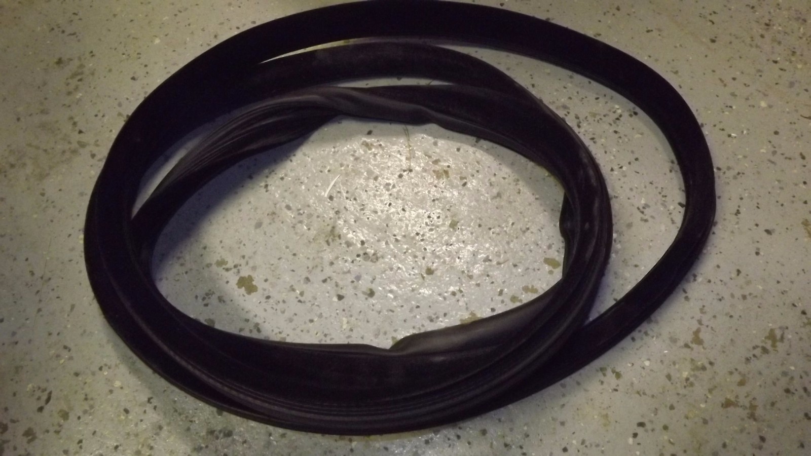 12 13 14 15 16 Land Rover Range Evoque rear right Door weather strip