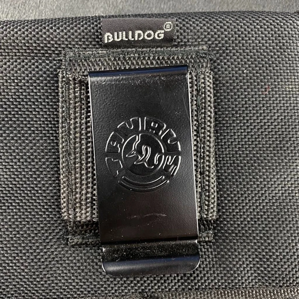 Bolsa de cinturón para cargador Taurus Bulldog con cierre magnético negra 4” x 5,5” oculta Foto 3 de 4