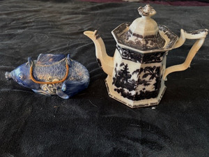 Large Antique Chinese Export  18th Porcelain Teapot  And a Japanese Teapot