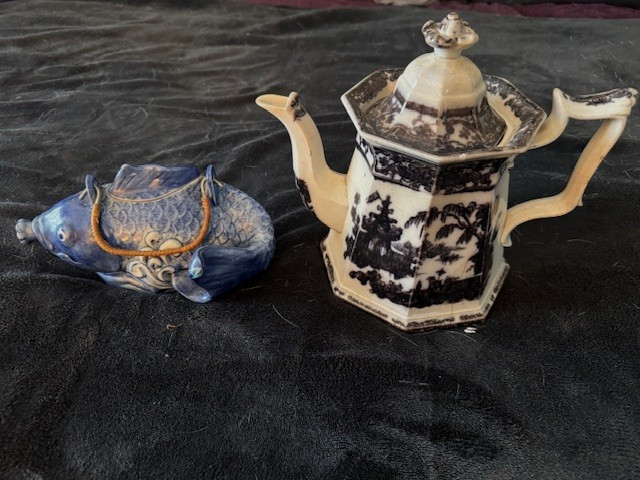 Large Antique Chinese Export  18th Porcelain Teapot  And a Japanese Teapot