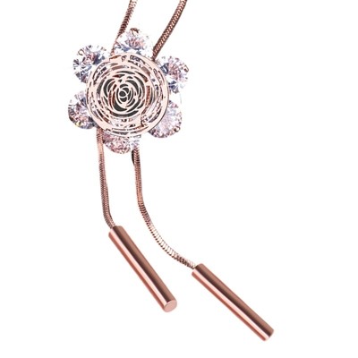 Delicate Women s Necklace with Flower and Butterfly Pendant Stylish Outfits