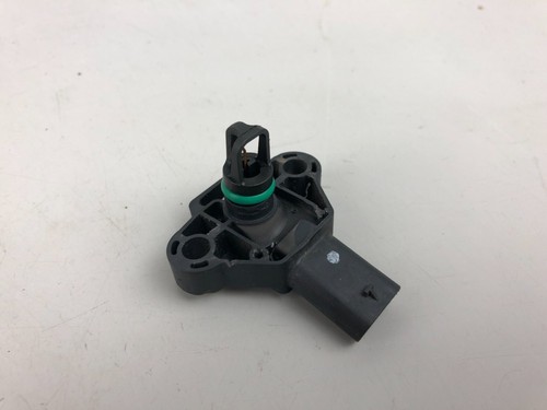 Volkswagen Golf Mk8 Air Pressure Boost Sensor Intake Manifold 04E906051H - Picture 9 of 14