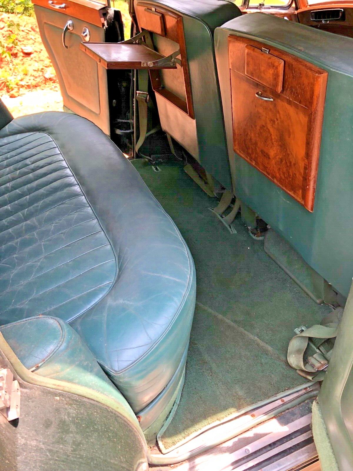 BENTLEY ROLLS ROYCE SILVER CLOUD PHANTOM, FAN. THE WORLDS LARGEST USED INVENTORY