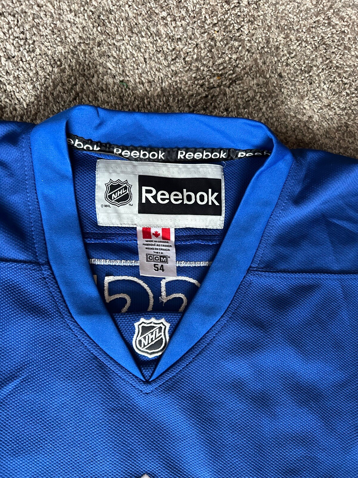 Reebok CCM Toronto Maple Leafs Phil Kessel 81 Jersey Mens 54 NHL Fight