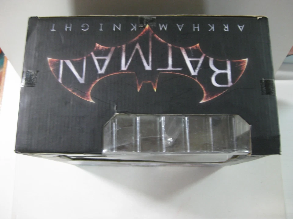 KOTOBUKIYA 2015 BATMAN ARKHAM KNIGHT ARTFX+STATUE 1/10 PRE-PAINTED MODEL KIT - Imagen 3 de 4