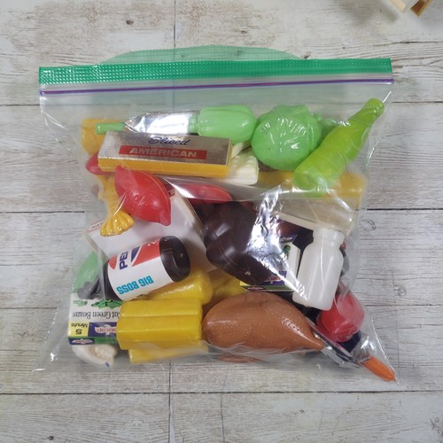 Vintage Marx Toys Sindy Doll House Refrigerator w/ Food Accesories 1239 - Picture 18 of 24