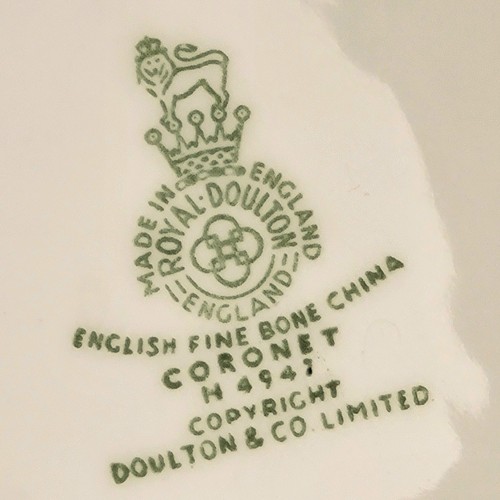 Royal Doulton CORONET Teapot with Lid - H4947 - White Body Gray Scroll 6.5" - Picture 5 of 11