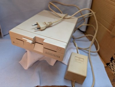C64 Commodore 1541-II Floppy Disk Drive für C64/C128 inkl. original Netzteil