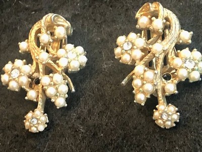 Ciner Vintage Jewelry Clip Earrings Faux Pear  And Crystal Clip Marked