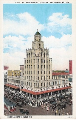 Postcard St Petersburg FL Snell Arcade Vintage cars pedestrians Cable Car