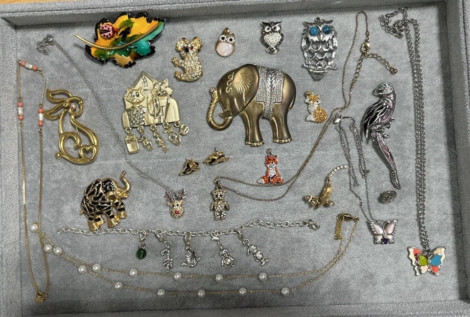 Лот из 22 животных ювелирных изделий винтажный до сих пор некоторые подписанные брошь ожерелье кулон читать - Изображение 2 из 4