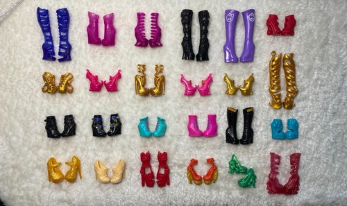 Monster High - Ari Clawdia Howleen Wolf Gigi Elissabat Jinafire - Shoes YouPick