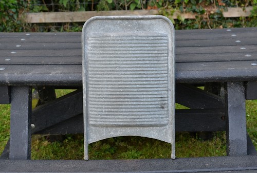 vintage old metal wash board washboard - FREE POSTAGE