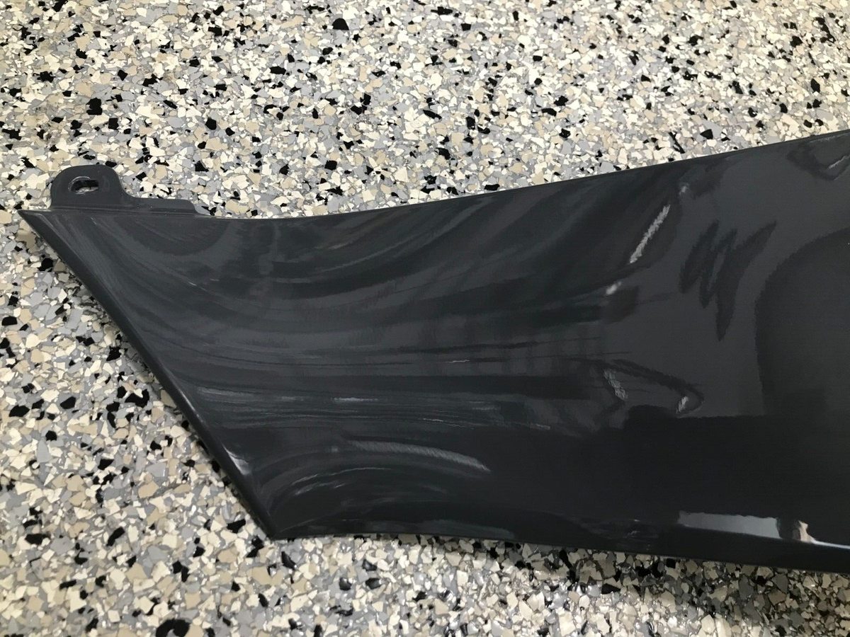 ru　1104045 Kawasaki ZX10R Tank Shroud R/H OEM New Take Off 2019 P/N 14093