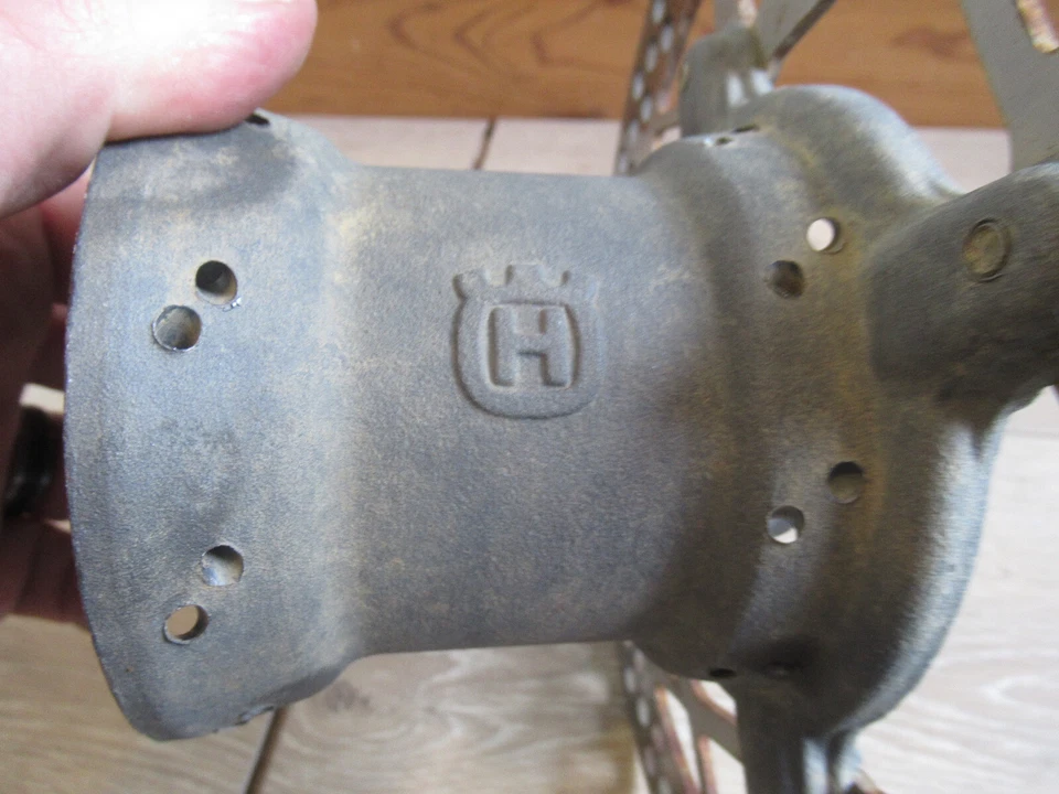 TE 450 HUSQVARNA 2004 TE 450 HUSQVARNA 2004 BUJE RUEDA DELANTERA Foto 4 de 4