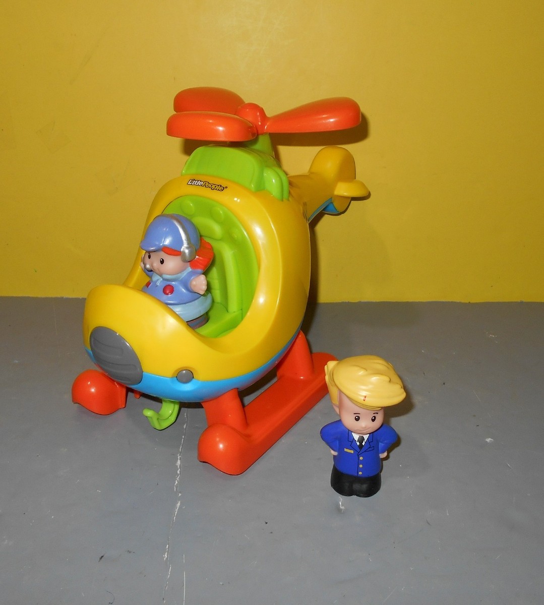 Fisher Price Little People Spin N Fly Musical Helicopter +