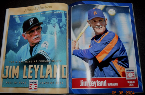 "MEMORIES and DREAMS" Commemorative MLB Hall Induction Ceremony Program: 2024 - Picture 3 of 4