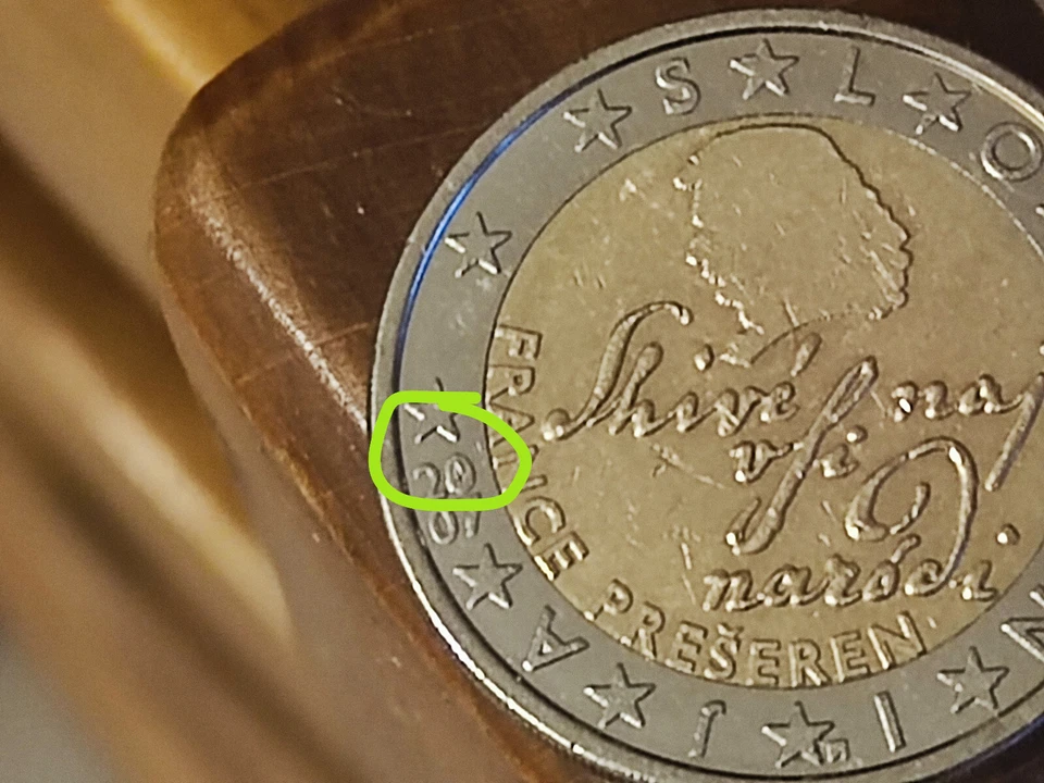 2 euro Slovénie 2007 fauté avec zéro bouché - Photo 2/3