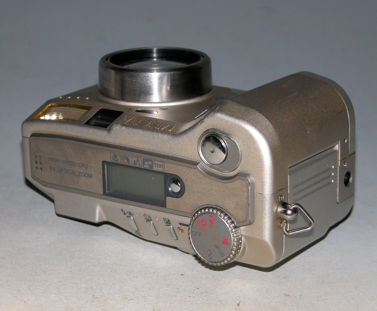 Minolta Dimage S414 Digital Camera - For Parts or Repair