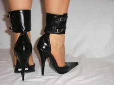 High Heels Pumps 13cm Absatz Fesselriemen devot Domina SM sexy Gr. 42-47 *FS107