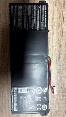 Acer Aspire v11 p3-112 Original Akku AC14B8K guter Zustand
