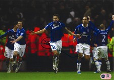 TIM CAHILL SIGNED EVERTON FC LEGEND 12X8 PHOTO (ACG CERT AG18148)