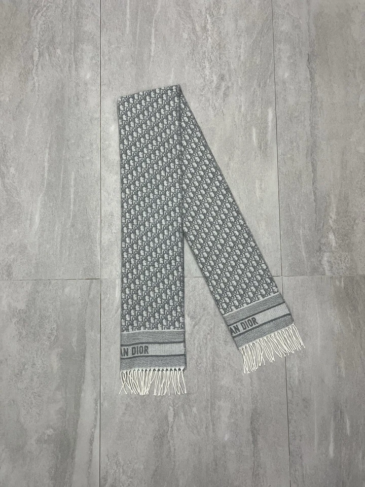 Серый шарф с косой кашемировой и шерстяной монограммой Christian Dior - Изображение 3 из 4