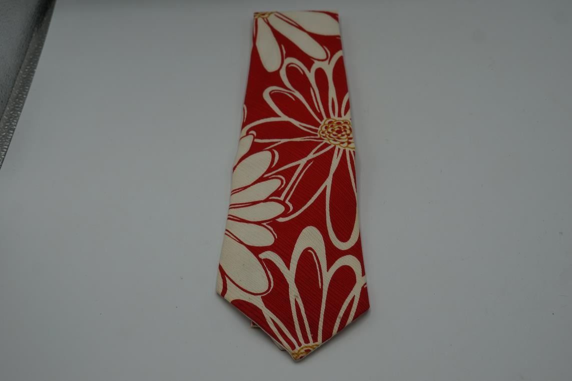 Picture 2 of 4