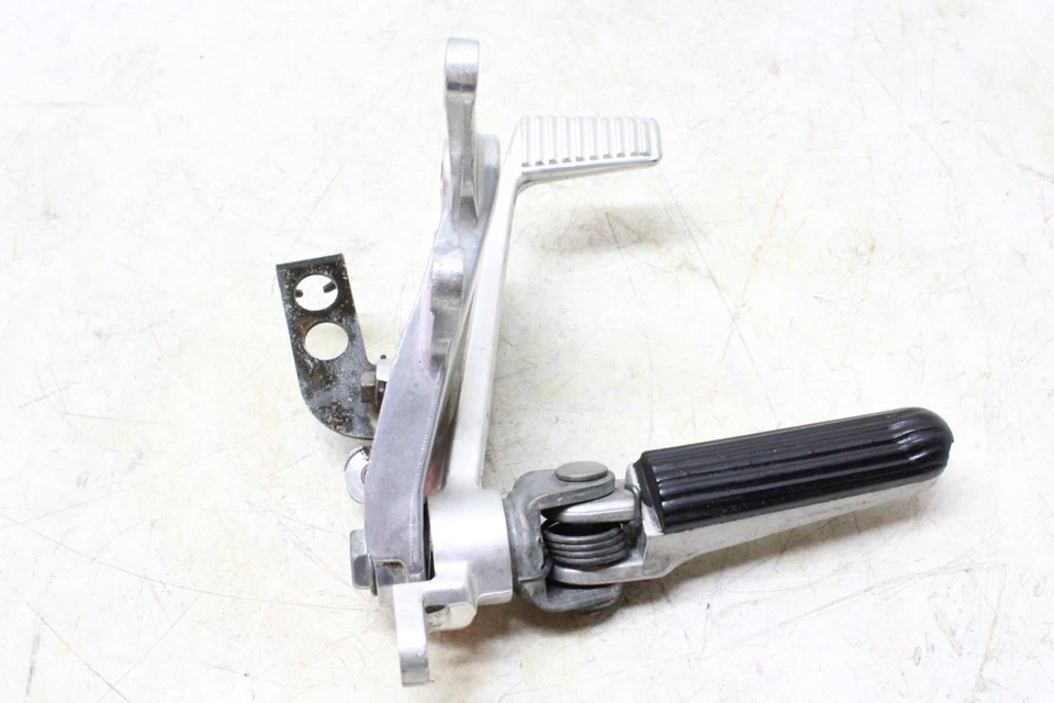 00-01 HONDA CBR929RR OEM RIGHT REARSET REAR SET DRIVER FOOT PEG REST STOP - Image 2 of 4