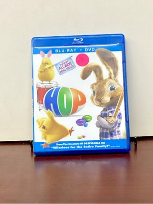 Hop (Blu-ray + DVD Combo Pack) 2012 Illumination Classic Blu-Ray and Disc Set