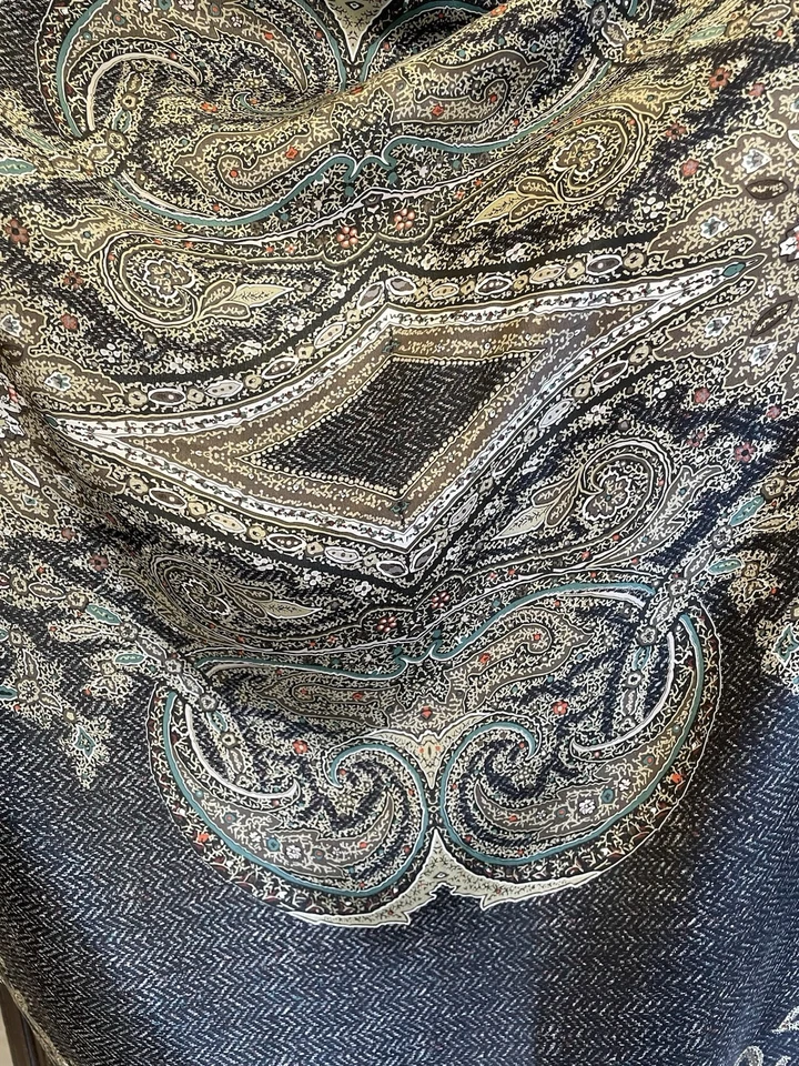 Bufanda de seda para mujer H31# Echo negra cachemira estampado floral cuadrada vintage Foto 3 de 4