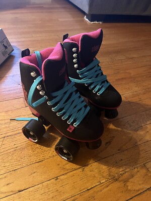 Chaya Melrose Black & Pink Quad Indoor/Outdoor Roller Skates - size  5 - W/ Box
