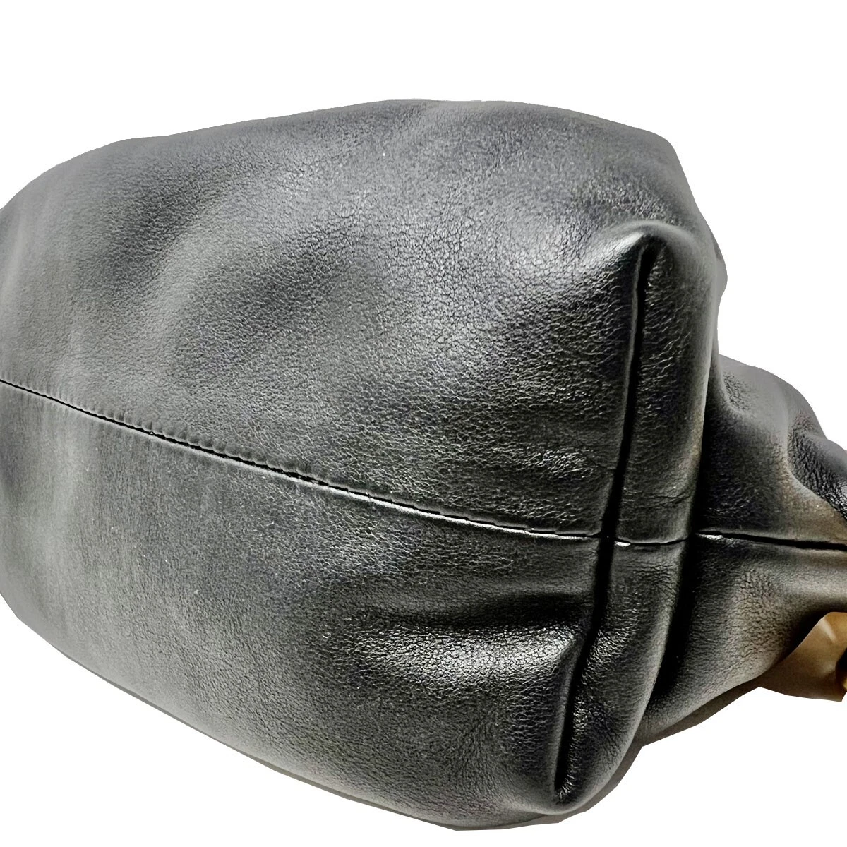 Borsa a catena Bottega Veneta in pelle nera con sacchetto antipolvere