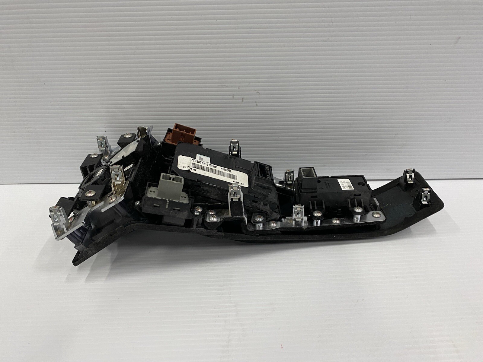 2017-23 ACURA NSX GEAR FLOOR SHIFTER & PARKING BRAKE SWITCH W/ TRIM OEM 77290T6N