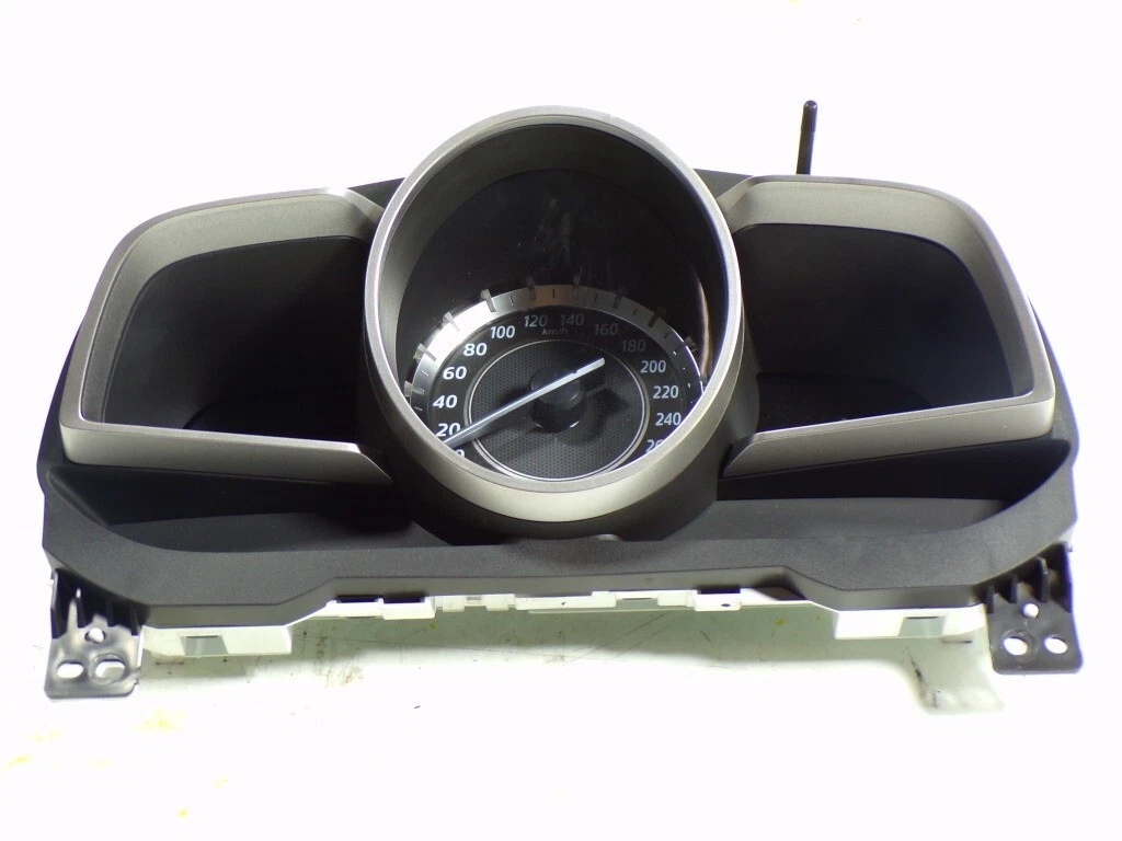 BSS655471A INSTRUMENTENTAFEL FÜR MAZDA 3 LIM. 1.5 DIESEL CAT  