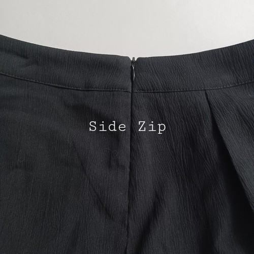Shein Pilcated Wide Leg Shorts Black Small Size 4 **SEE MEASUREMENTS - Picture 7 of 15