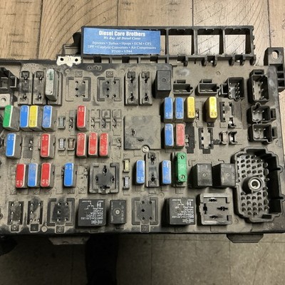 FREIGHTLINER COLUMBIA FUSE BOX A0648433 USED PART