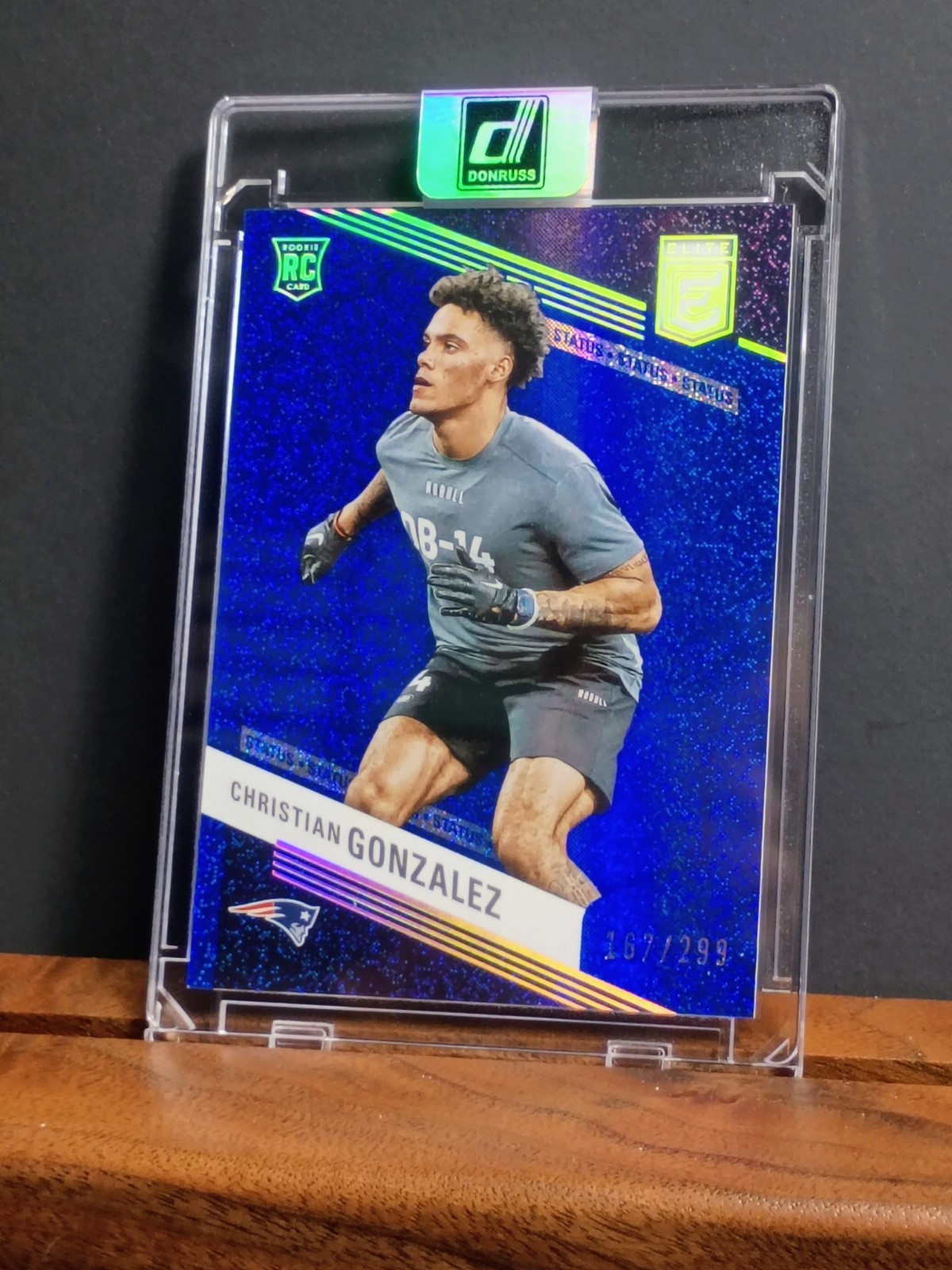 2023 Donruss Elite Blue Sparkle Christian Gonzalez Rookie Status /299