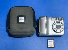 Nikon Coolpix 4100 fotocamera digitale 4,0 MP 3x zoom ottico - compatta 3 pezzi