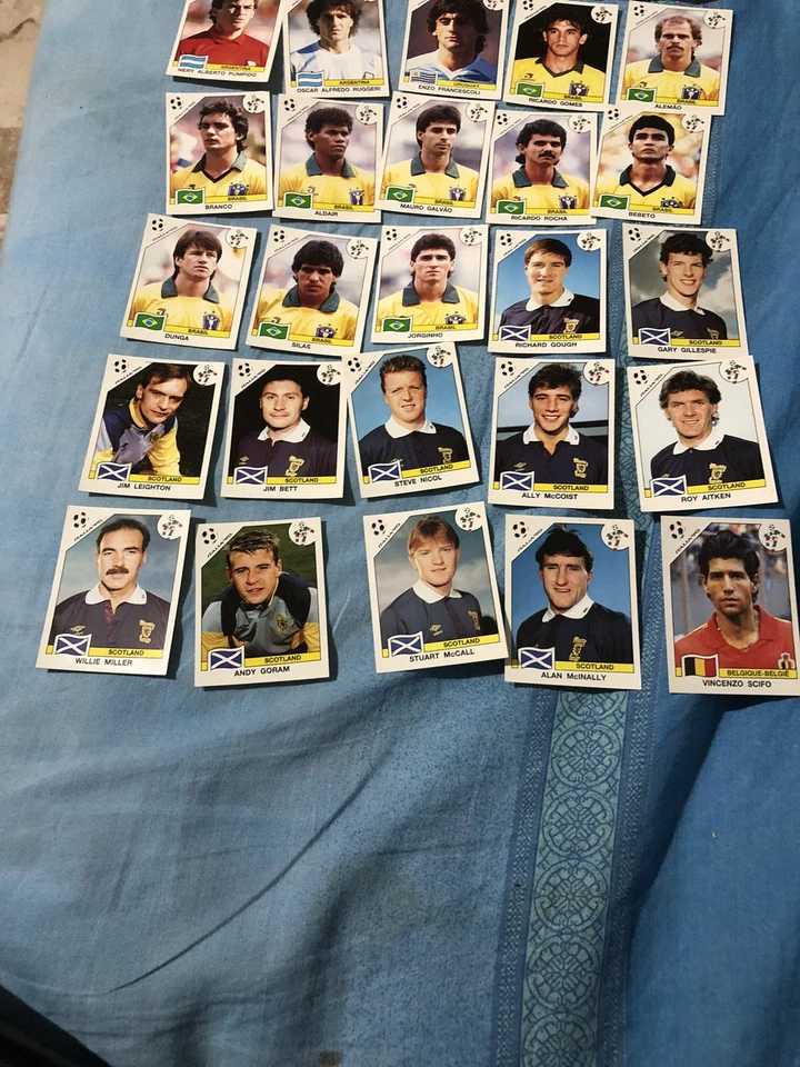 Panini World Cup Italia 90 Lotto 35 Figurine Diverse con velina come da foto - Immagine 2 di 4