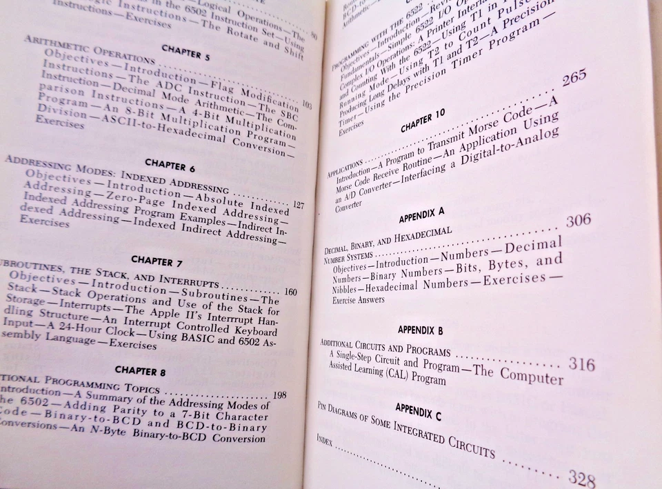 APPLE II -- APPLE II ASSEMBLY LANGUAGE (BLACKSBURG - BUCH) #2EN - Bild 3 von 4