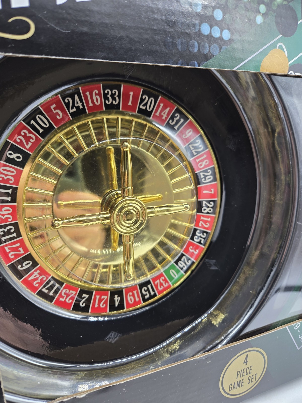 Wembley Deluxe Roulette 4 Piece Game Set Wheel, Chips, Felt, Rake and ...