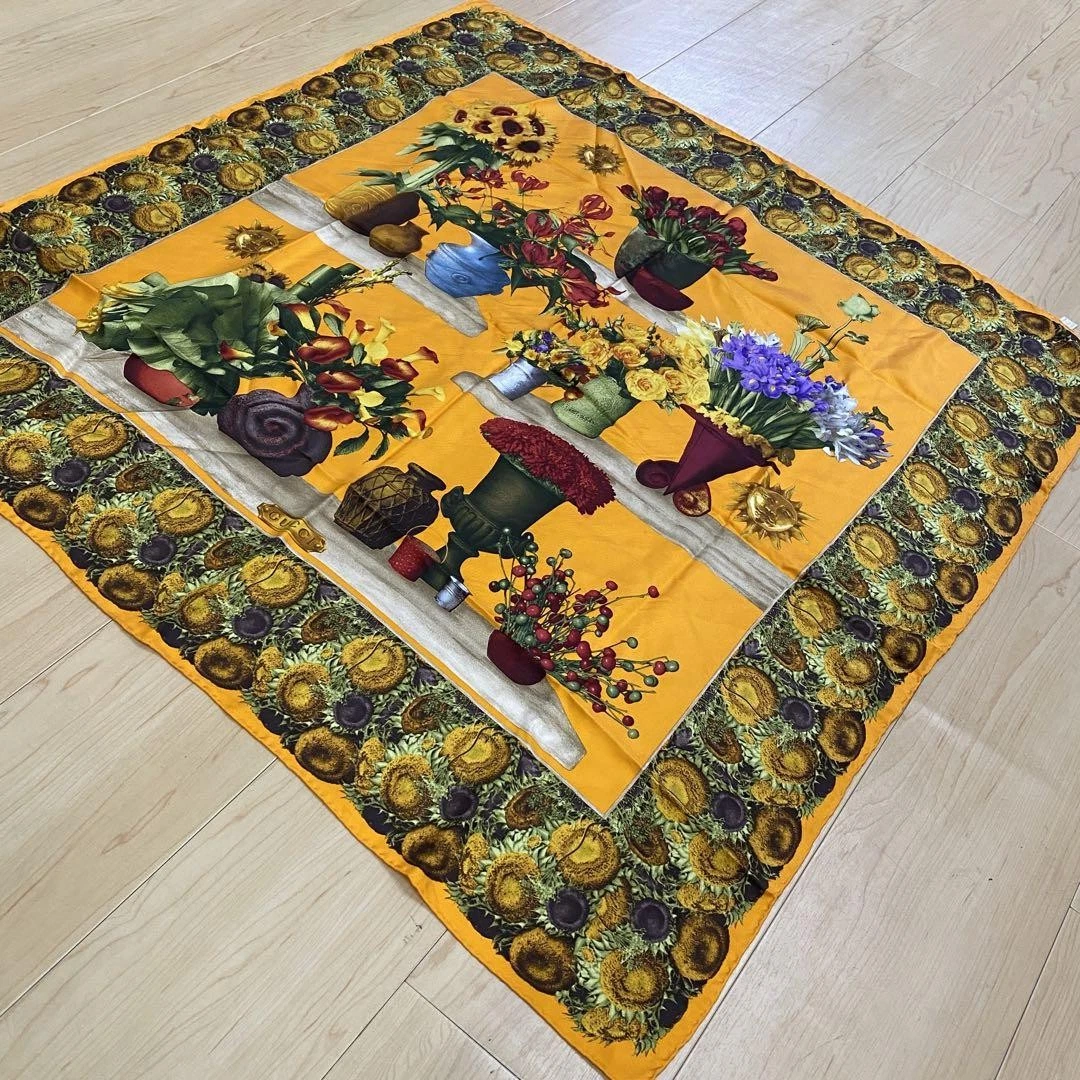 Gucci Foulard Orange Tournesol Vase Rose Tulipe N°25