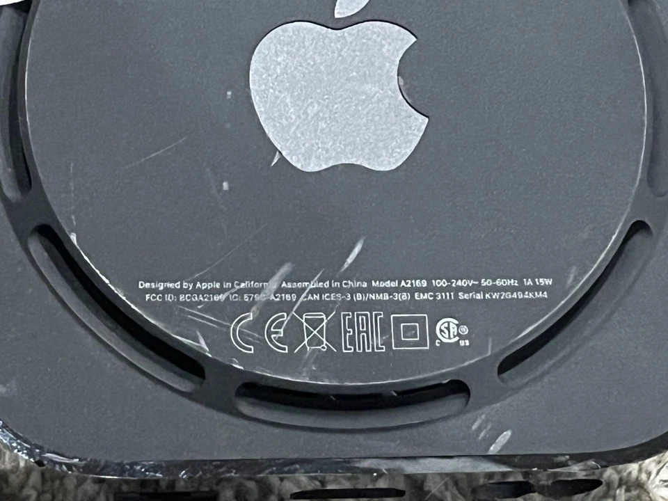 Transmisor multimedia Apple TV 4K A2169 32 GB (2.ª generación 4K) - totalmente funcional Foto 3 de 4