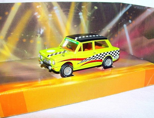 Lledo Vanguards 1:43 HILLMAN IMP Bright Green BOY RACERS Model Car MIB`03 RARE! - Picture 4 of 10