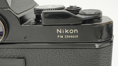 [READ! ] Nikon FM SLR Film Camera Black Body from JAPAN #690 - Picture 9 of 12