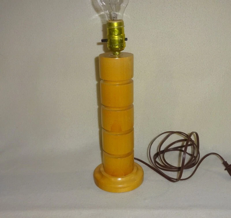 Base de lámpara de madera Pottery Barn Kids torneada color miel - sin pantalla - 14"" de alto - usada en excelente estado" Foto 2 de 4