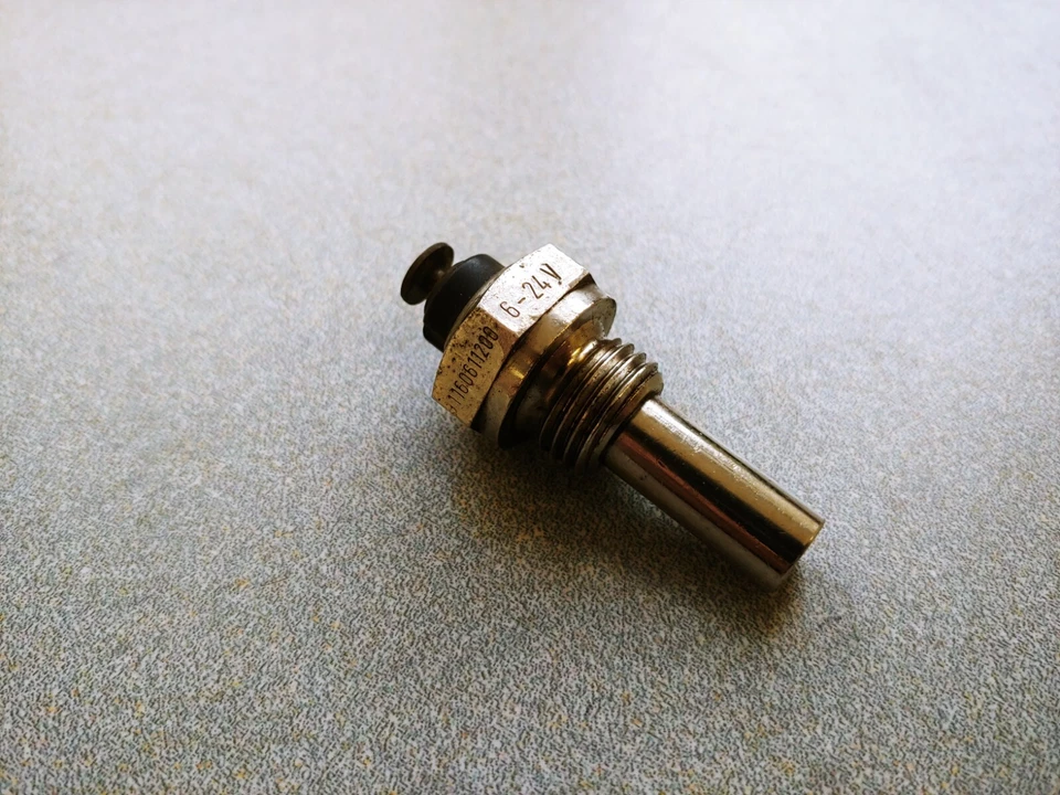 NICE USED ORIGINAL GENUINE PORSCHE 911 964 993 TEMPERATURE SENDING UNIT 9/84 - Изображение 4 из 4