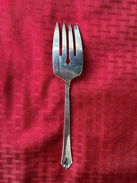 Royal Crest Castle Rose / Tenedor de ensalada / Plata de ley 6 3/8" Foto 2 de 2