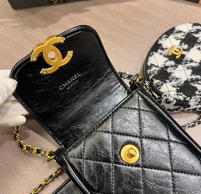 シャネル VIPギフト ミニポーチセット ゴールド SALE! Chanel VIP Gift Limited Gold Color Black Bag | eBay